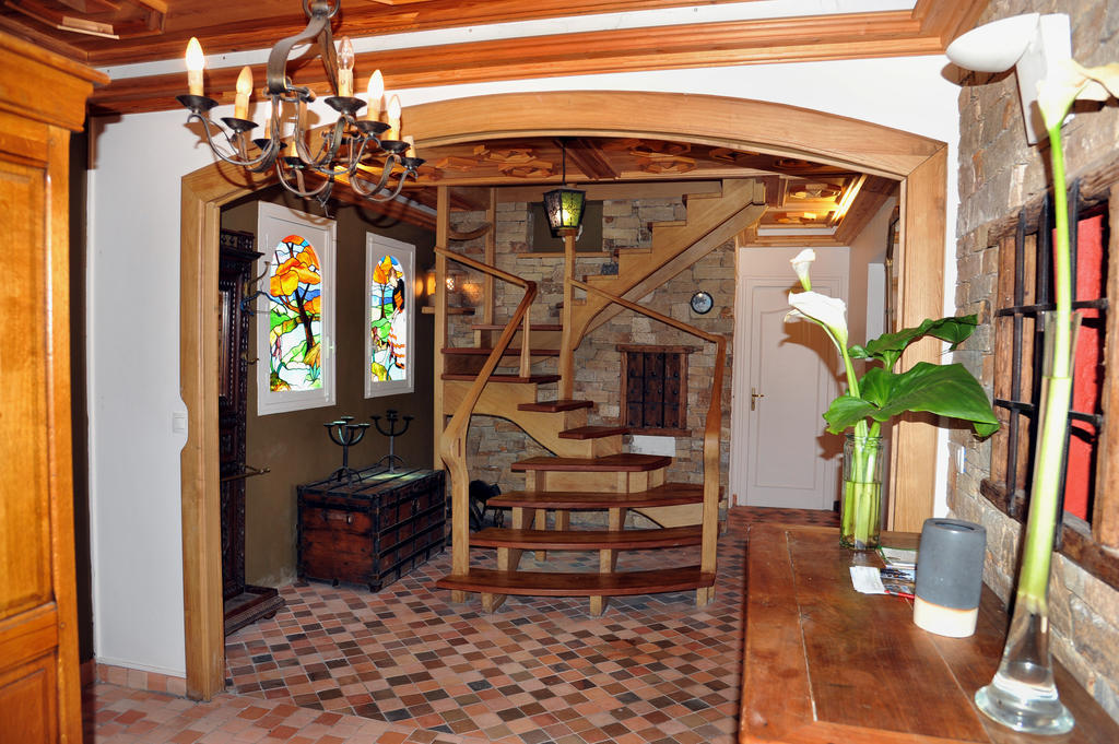 Les Fous De Bassans Bed and Breakfast Poullan-sur-Mer Exteriör bild