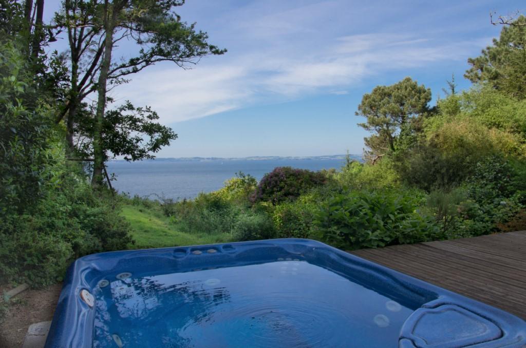 Les Fous De Bassans Bed and Breakfast Poullan-sur-Mer Exteriör bild