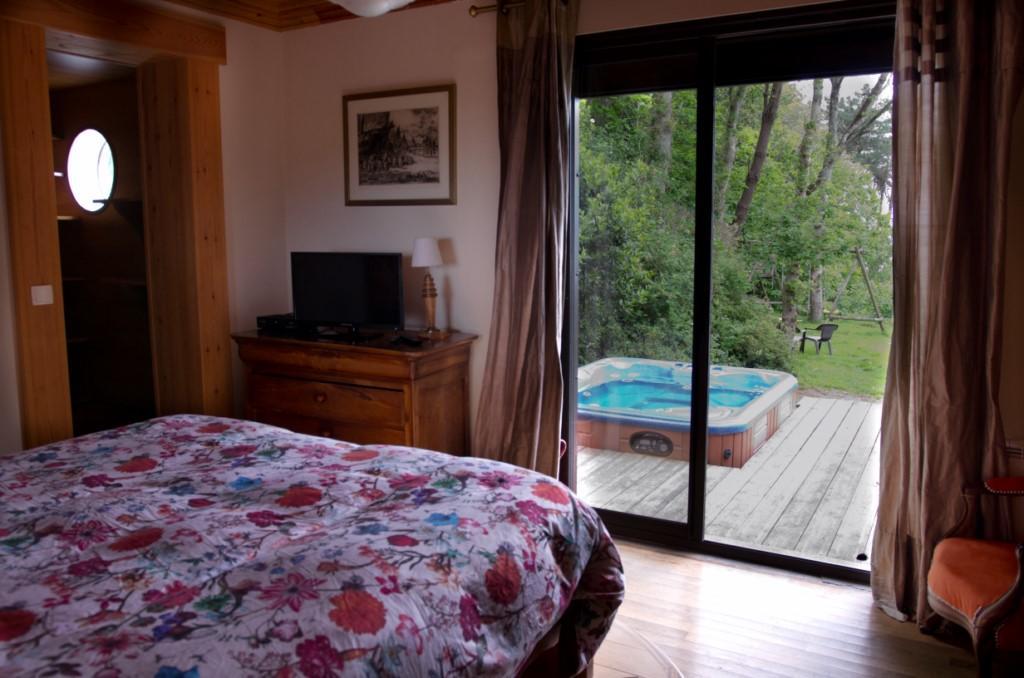 Les Fous De Bassans Bed and Breakfast Poullan-sur-Mer Exteriör bild